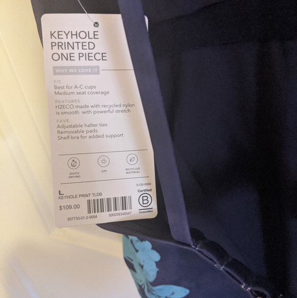 ATHLETA One Piece Bathing Suit printed Never Worn - Picture 6 of 8